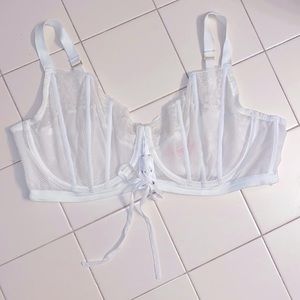 NWOT Lace Bra Size 46DD